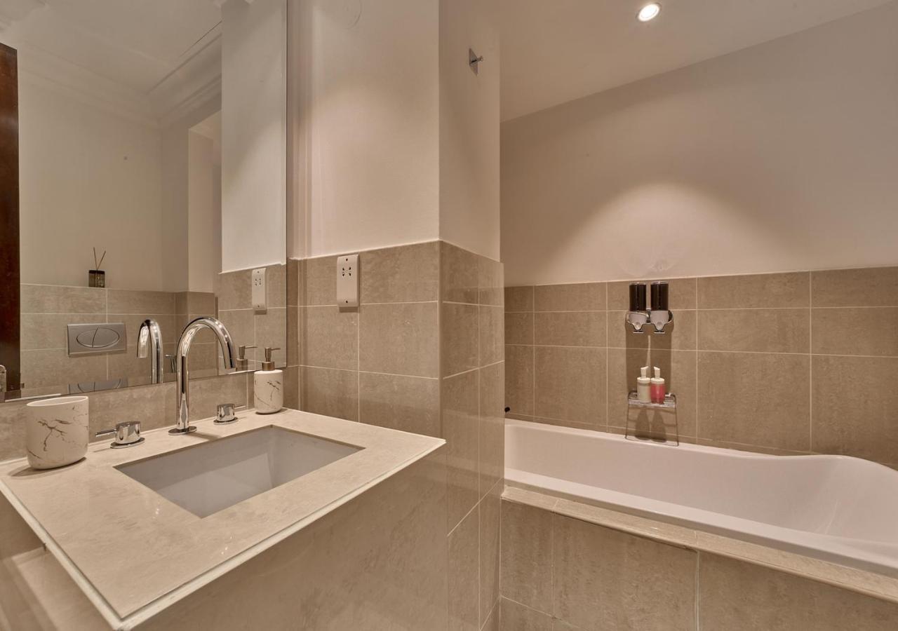 Burj Khalifa Partial View Peak Living Luxury 2Br Souk Al-Bahar Beside Dubai Mall-Golden Homes 외부 사진