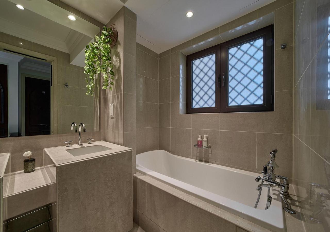 Burj Khalifa Partial View Peak Living Luxury 2Br Souk Al-Bahar Beside Dubai Mall-Golden Homes 외부 사진